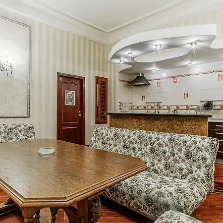 Apartment Kvartiry V Centre Goroda